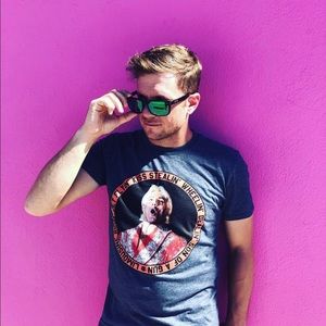 Meet your Posher, Nicholas